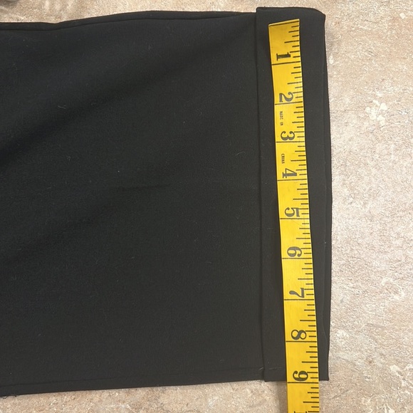 Ricki’s Black Dress Capris - Picture 4 of 6